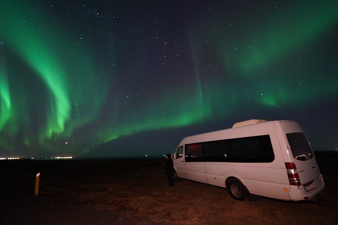 #1 Northern Lights Tour In Iceland from Reykjavik with PRO photos - Hot chocolate, blankets, and the pro photo promise you should plan for