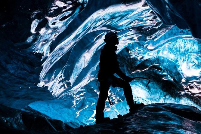 3-Day Golden Circle, South Coast & Ice Cave - Small Group Tour - Guides, timing, and the “smooth but flexible” rhythm