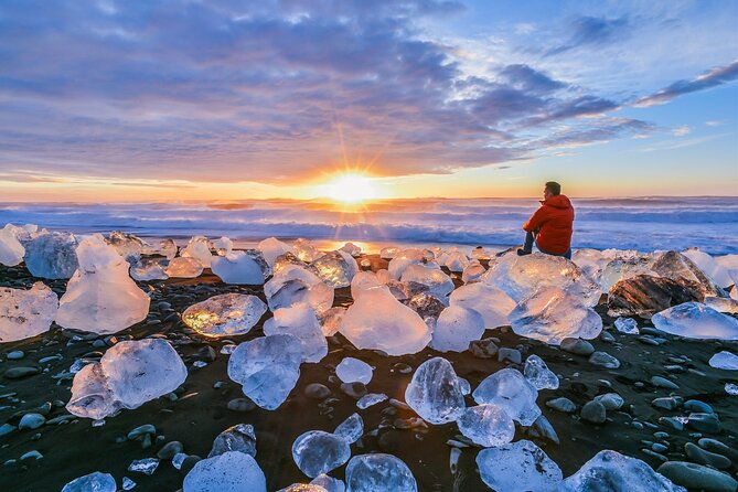 3-Day Northern Lights Hunt & Glacier Lagoon Tour - Day 3: South Coast highlights, black sand warnings, and a Blue Lagoon finish