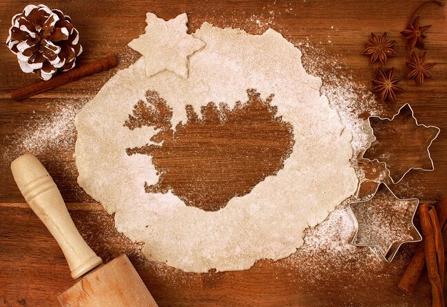 3-Hour Shared Christmas Food Tour with Guide in Reykjavik - Before you go: meeting at Hlöllabátar and getting oriented fast