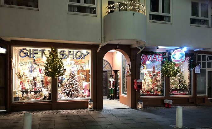 3-Hour Shared Christmas Food Tour with Guide in Reykjavik - Stop 6: Dass Reykjavik, holiday favorites and another tasting round