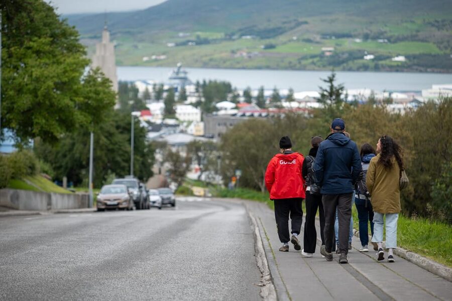 Akureyri: City Walk with Local Food - Eyjafjörður shoreline walking: the scenic payoff after you eat