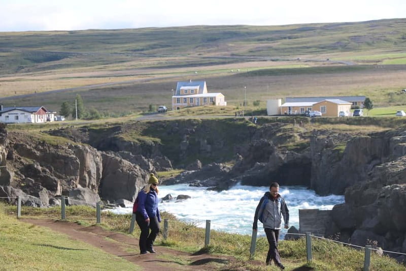 Akureyri: Day Trip to Goðafoss, Lake Mývatn & Nature Baths - Transportation, timing, and what makes the day feel easy