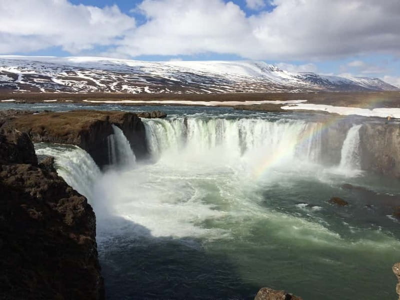 Akureyri: Day Trip to Goðafoss, Lake Mývatn & Nature Baths - Goðafoss waterfall: the big hit, first thing