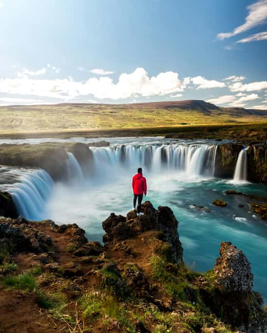 Akureyri: Dettifoss and Goðafoss Waterfalls Tour - Goðafoss Waterfall: The Waterfall of the Gods Stop