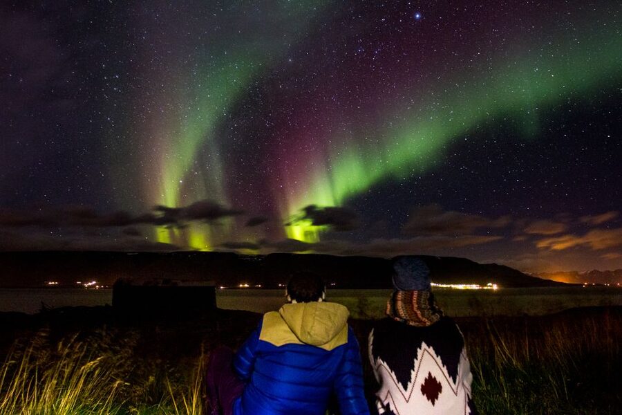 Akureyri: Northern Lights Photography Tour - The small-group size and onboard comfort that matters in winter