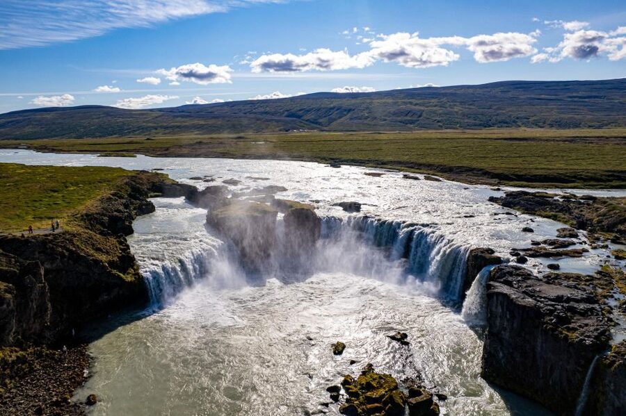 Akureyri Port: Lake Mývatn and Godafoss Waterfall Tour - The food plan: Kleina and coffee now, lunch later