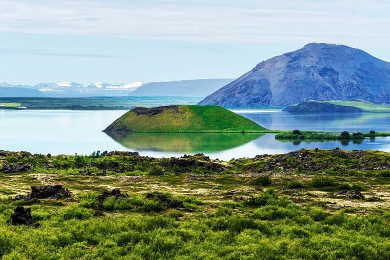 Akureyri Port: Myvatn Nature Baths & Godafoss Waterfall Tour - Goðafoss Waterfall: crescent power and a turning-point story