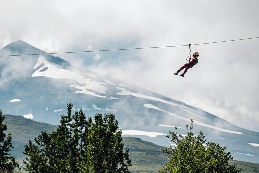 Akureyri: Zipline Tour - Your basic plan: gear up, hike, then fly 5 times