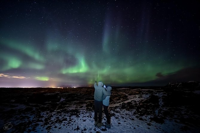 Aurora/Northern light hunt and photos (photography help provided) - Small Group Energy (Up to 8) and Guide Bragi’s Teaching Style
