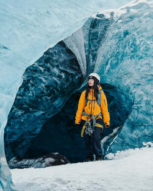 Blue Ice Cave Adventure and Glacier Hike (from Jökulsárlón) - Glacier time beyond the cave: arches, tunnels, and moulins