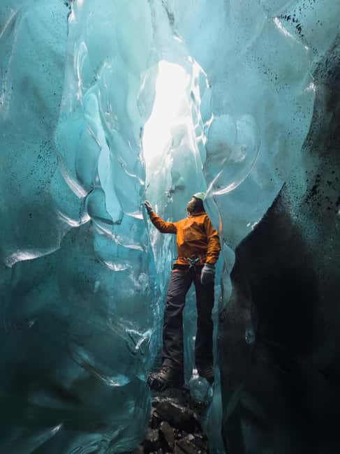 Blue Ice Cave Adventure and Glacier Hike (from Jökulsárlón) - Logistics that matter: starting point, timing, and what to expect all day