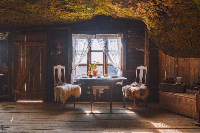 Caves of Laugarvatn Standard Tour - Laugarvatnshellar Caves: Why This Stop Fits the Golden Circle