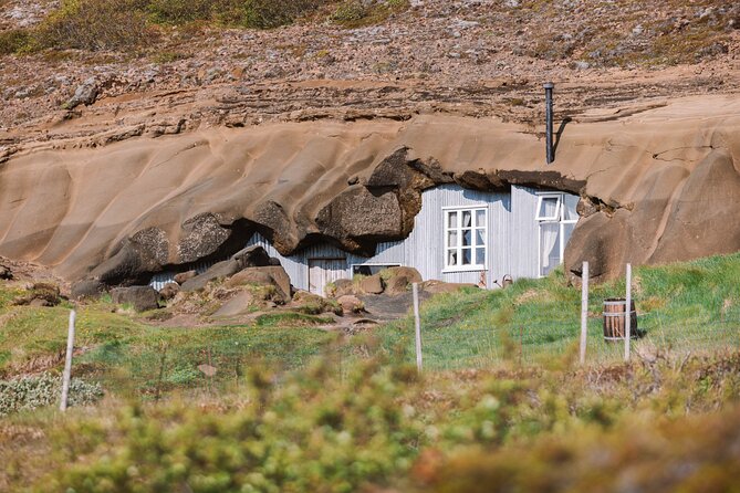 Caves of Laugarvatn Standard Tour - Price and Value: Is $16 Worth It for 25 Minutes?
