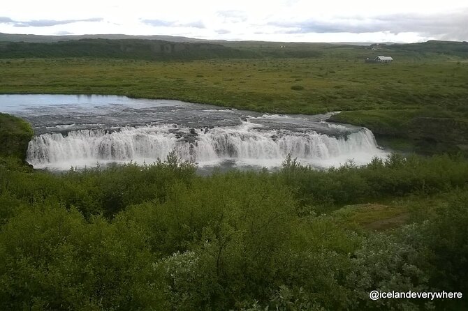 Classic Golden Circle & Kerið Small-Group Tour from Reykjavík - Lunch, plus possible bonus stops: plan for buying your own food