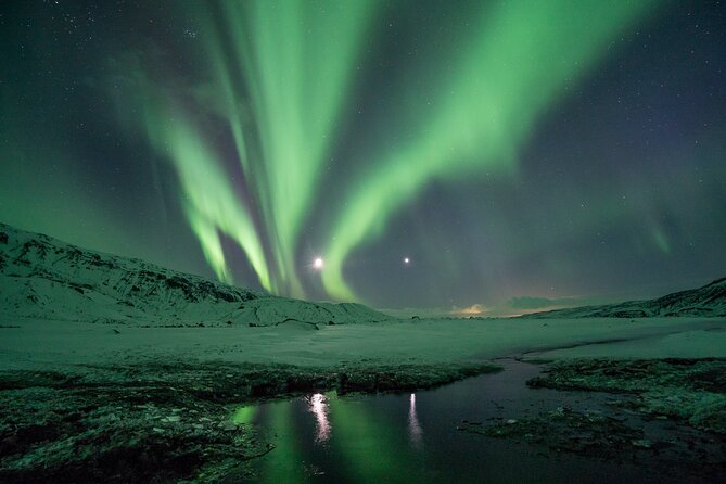 Cozy Northern Lights Tour with Icelandic Treats - Pickup at 9:30 pm: why being ready matters
