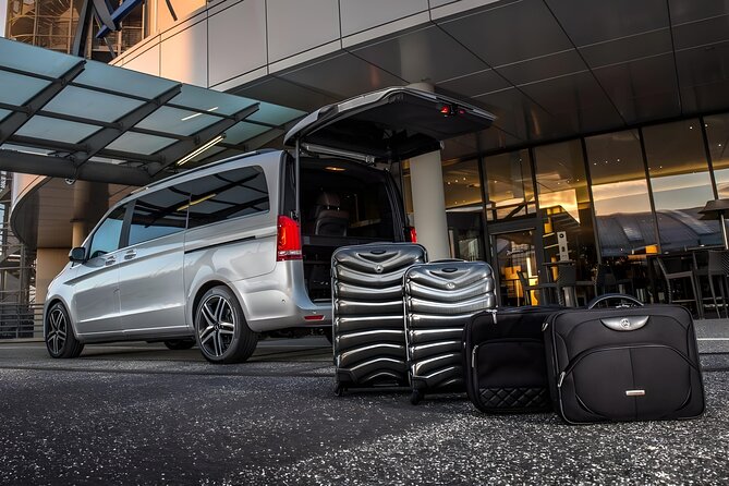Cruise Port Private Transfer to Keflavik Airport - The drive: what comfort looks like in practice