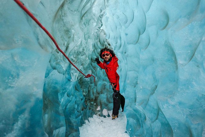 Crystal Treasures of Vatnajökull: Ice Cave Adventure - Walking into the ice cave: what you actually do on the glacier