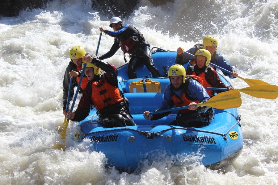 East Glacial River Extreme Rafting - Water levels and optional cliff jumping: when your day changes