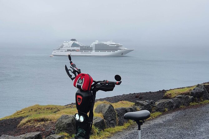 Eyjascooter Puffin Tour in Iceland - Guides, narration, and the small details that lift the experience