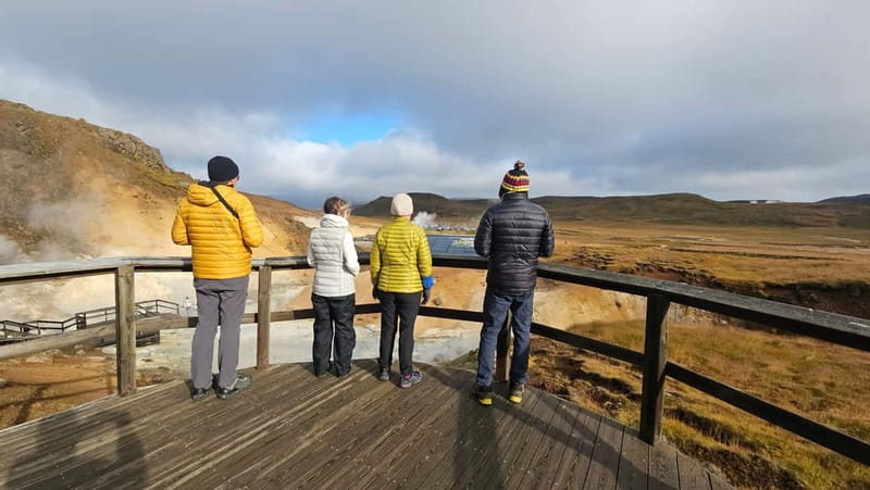 Fagradalsfjall Volcano Hike - Small Group with Local Guide - Getting There: Reykjavík Pickup vs Self-Drive From Grindavík