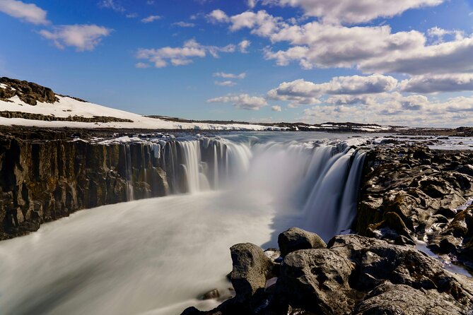 From Akureyri Port: Godafoss Waterfall Tour for Cruise Ships - Stop 1, Goðafoss: timing, walking, and the best photo angles
