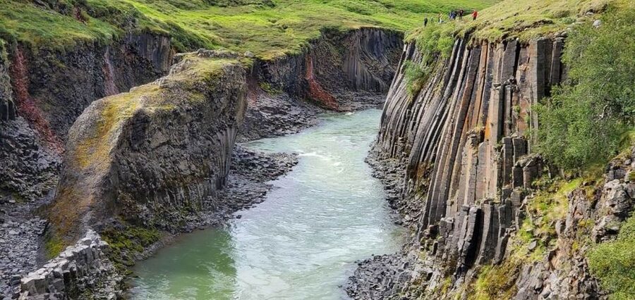 From Reykjavík: 4, 5, 6 or 7-Day Small-Group Ring Road Tour - Optional Day 5: Borgarfjörður Waterfalls, Icelandic Horses, and Viðgelmir Lava Cave