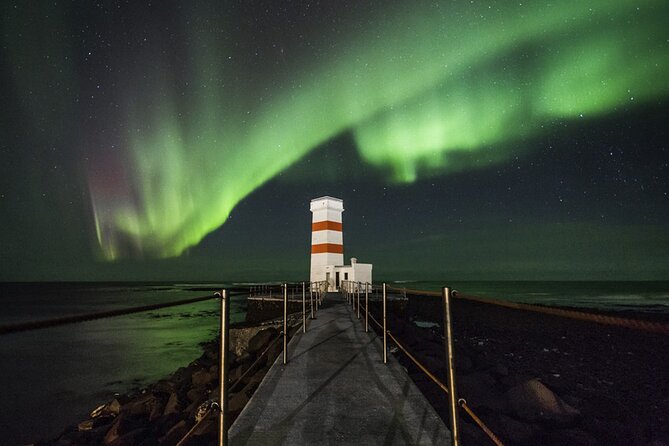From Reykjavik 4x4 Minibus Northern Lights with Photo and Cocoa - The Kleifarvatn Lake Stop: Where You Go to Actually See the Lights