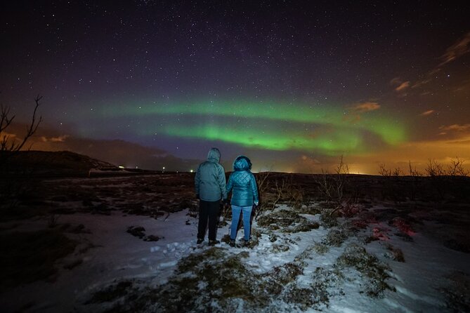 From Reykjavík: Evening Lava Tunnel Tour and Northern Lights Tour - Chasing the Northern Lights: flexible spots and real photo help
