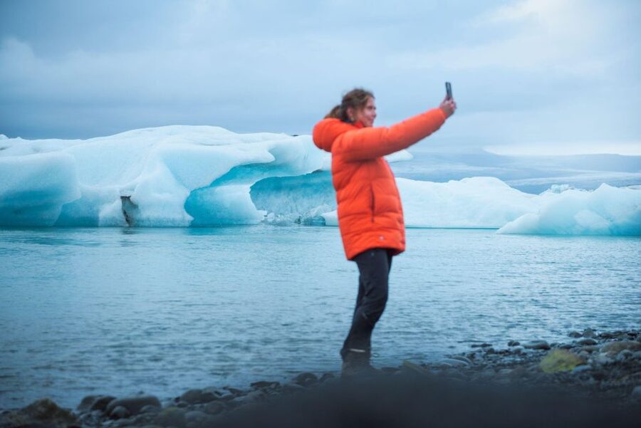From Reykjavik: Jökulsárlón Glacier Lagoon and Diamond Beach - Why this Reykjavik day trip feels like a movie set