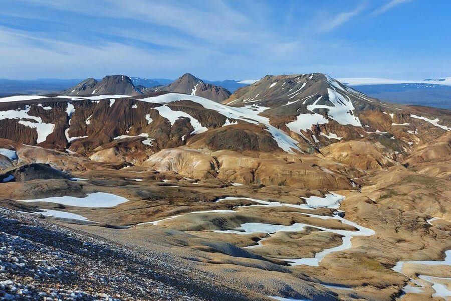 From Reykjavik: Kerlingarfjöll Hiking Day Tour - Highland Base in Ásgarður Valley: your snack and reset point
