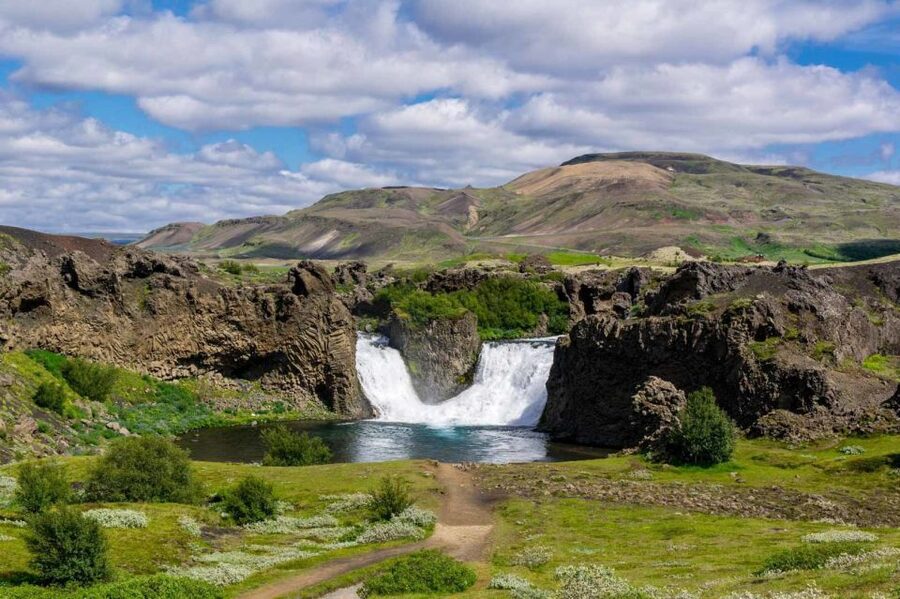 From Reykjavik: Landmannalaugar Day Tour by Luxury Jeep - Price and value: what $1,800 per group buys you