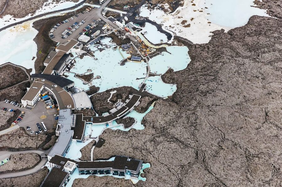 From Reykjavik: New Volcanic Area Helicopter Tour - Geldingadalir and Fagradalsfjall: spotting craters, fissures, and the story in the ground