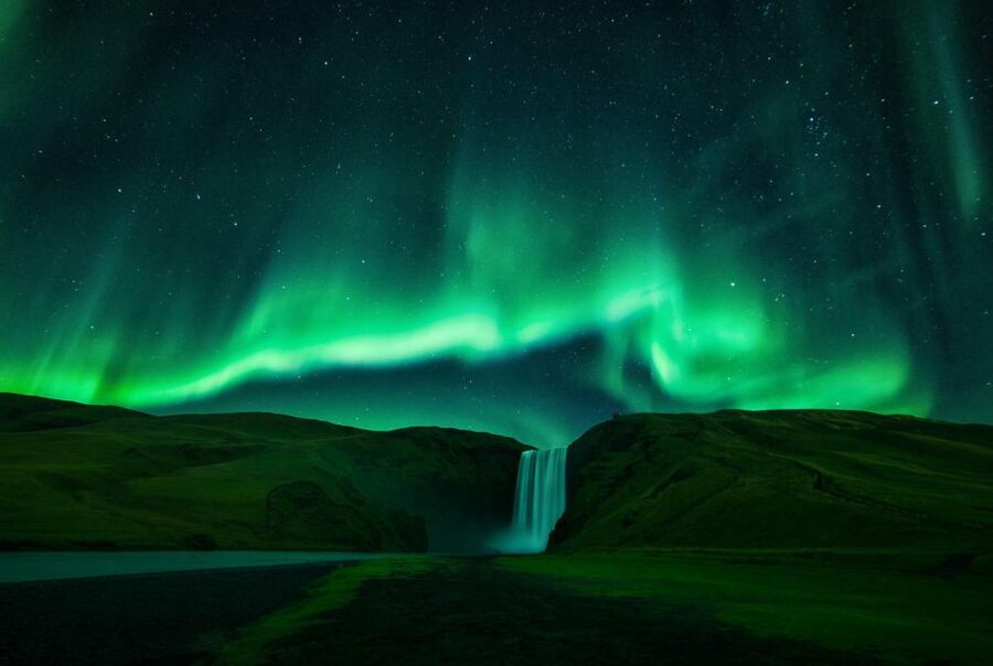 From Reykjavik: Northern Lights Tour with Lifetime Guarantee - Why this Northern Lights tour works when Iceland feels unpredictable