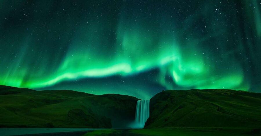 From Reykjavik: Northern Lights Tour with Lifetime Guarantee - The 3-hour flow from BSÍ terminal to your dark-sky stop