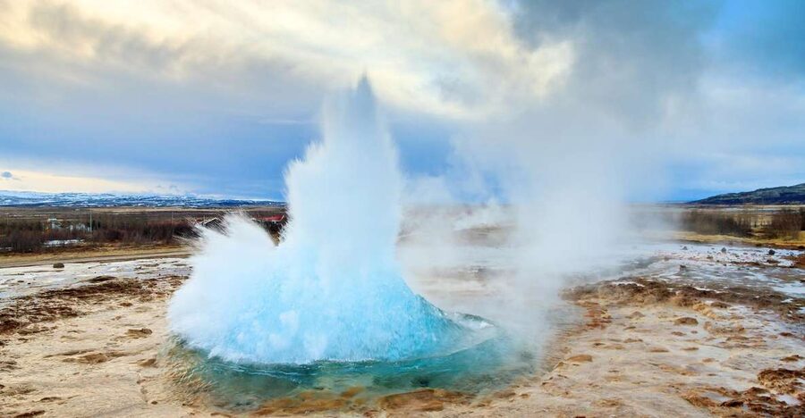 From Reykjavik: Private Golden Circle Day Tour by Jeep - Thingvellir National Park: history at the rift, plus tectonic drama