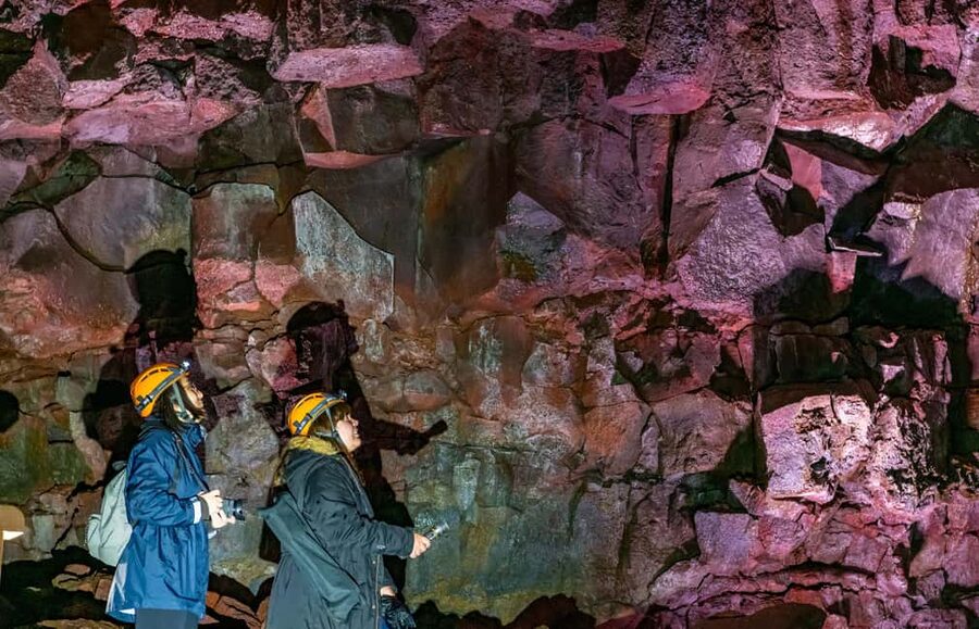 From Reykjavik: Raufarhólshellir Lava Tunnel Tour - What gear and clothing you should bring (and what matters most)