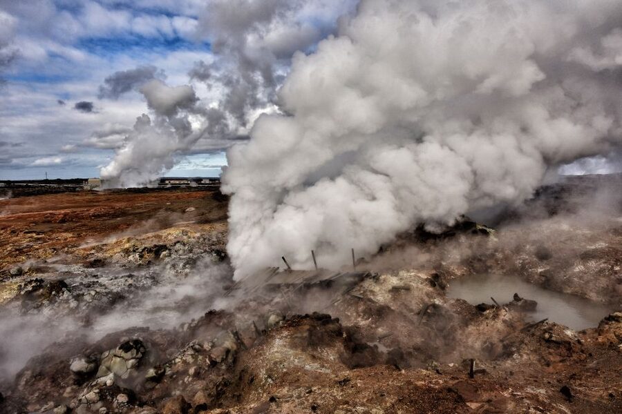 From Reykjavik: Reykjanes Geopark Tour & Airport Transfer - Airport transfer and Blue Lagoon timing: can this fit your flight day?
