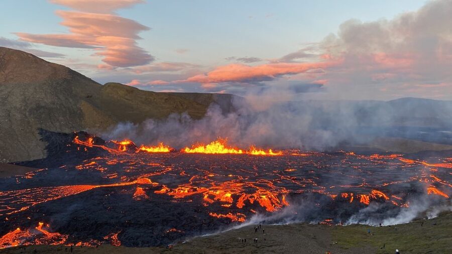 From Reykjavik: Reykjanes Geopark Tour and Sky Lagoon Visit - Seltún Geothermal Area: boiling mud pools and color you can’t fake