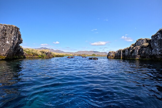 From Reykjavik- Silfra Snorkeling transfer included - Cold-water drysuit snorkeling: what you wear, what to expect