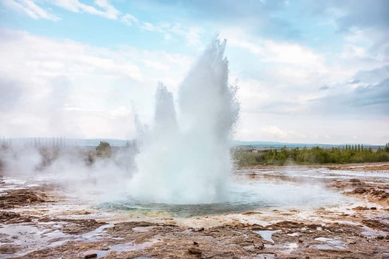 From Reykjavik: Small Group Golden Circle Day Trip - Thingvellir National Park: Alþingi and the visible rift between continents