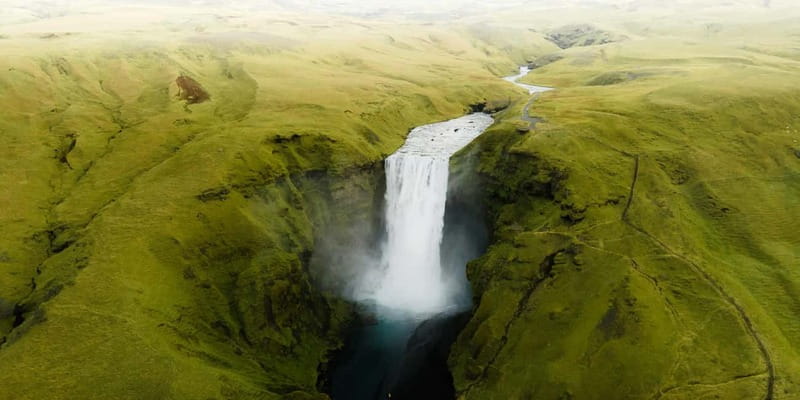From Reykjavík: South Coast Highlights Day Tour - Skógafoss: The 60-Meter Drop That Feels Loud Even in Photos