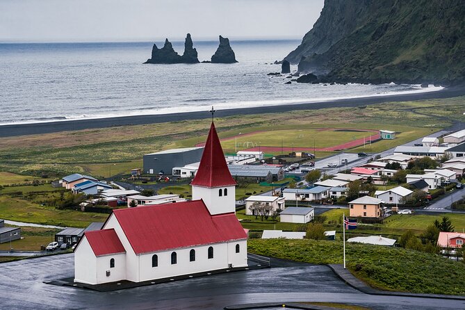 Full-Day Private Tour to Explore South Coast of Iceland - Seljalandsfoss: the waterfall you can walk behind