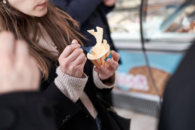 Funky Food & Beer Walk of Reykjavik - Traditional food and history - The tour pacing that helps you actually enjoy it