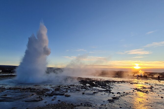 Geological Golden-Circle Tour / Small group adventure - Gullfoss Falls, the power you can hear before you see it