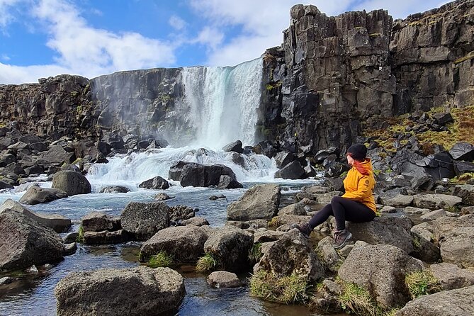 Geological Golden-Circle Tour / Small group adventure - Kerið Crater, a volcanic finish with color and timing