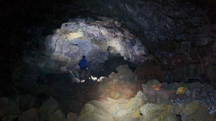 Geological Lava Tunnel Adventure - Arnarker Cave - Gear and clothing: helmets, headlamps, gloves, and dressing for about 4°C