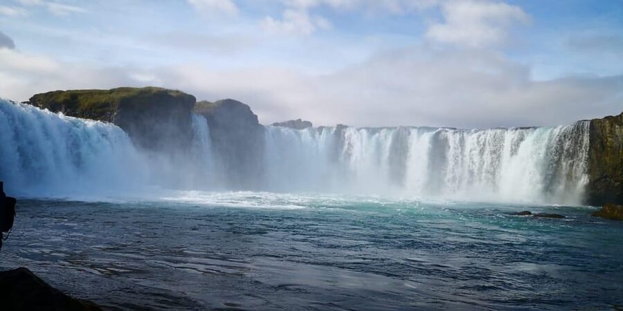 Godafoss Express Classy Round Trip Multiple Drop Off Choice - Godafoss Express: a cruise-day friendly way to see the Falls