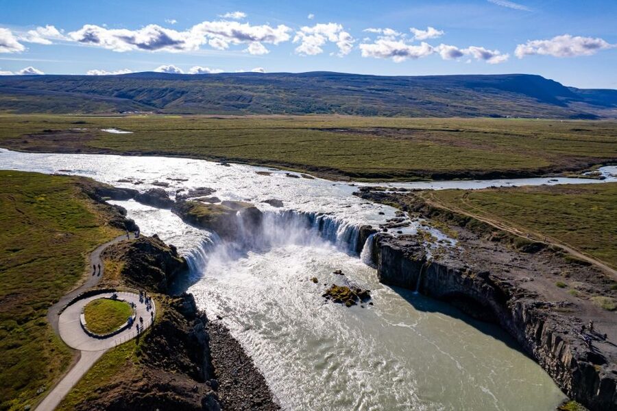 Goðafoss Waterfall Tour from Akureyri Port - Coffee, kleina, and restroom access at Hotel Goðafoss