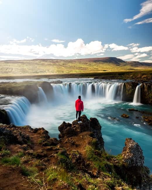 Godafoss Waterfall & Turf House Tour from Akureyri Port - The Akureyri Coach Ride: How to Use the 40-Minute Transfer